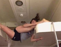 小姐姐劈叉脚底按摩,小姐姐劈叉脚底按摩秘籍